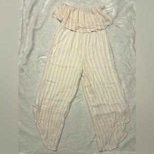 Beautiful flowing strapless romper